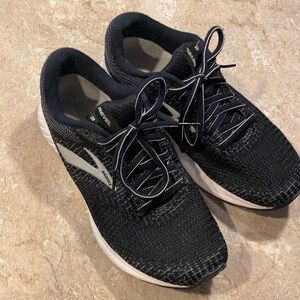 Brooks running shoes. Size 8.5